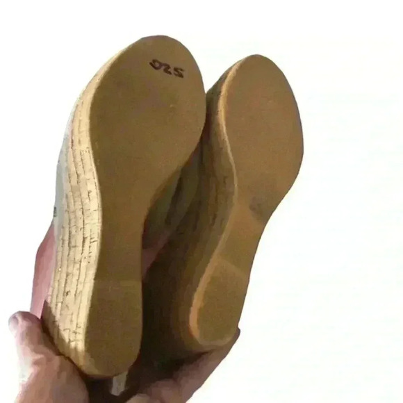 A. Giannetti Tan Suede Slip on Wedges, Size 10‎ - Picture 5 of 7
